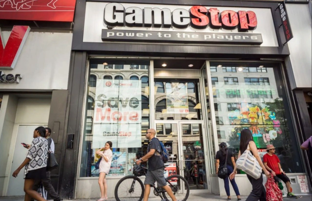 GameStop, NFT